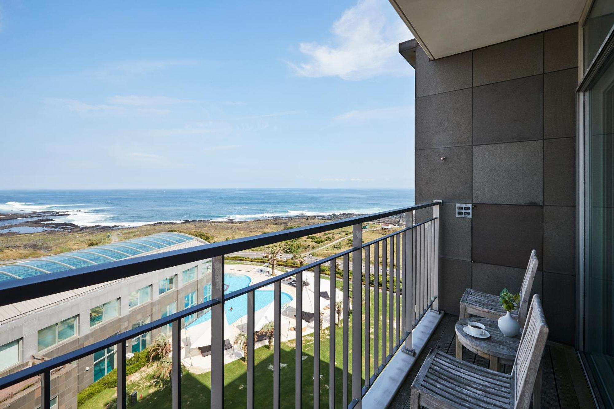 Haevichi Hotel & Resort Jeju Seogwipo Exterior photo